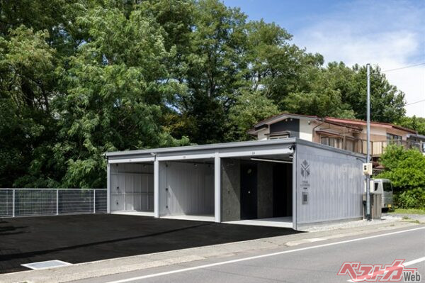 ツーリング・ドライブの拠点や仲間が集まって遊べる共有ガレージとして使うことができる