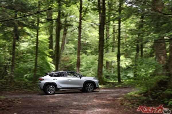 Suzuki Фронкс - доступный и практичный SUV для молодых водителей