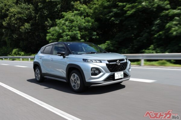 Suzuki Фронкс - доступный и практичный SUV для молодых водителей