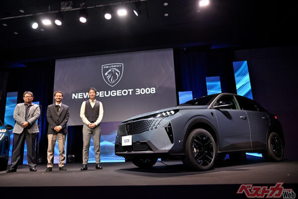 8年ぶりのフルモデルチェンジが発表されたプジョー 3008