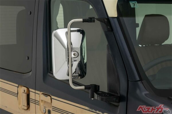 レトロチックなトラックミラー（製品は未塗装渡し）