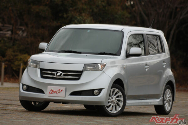 合計で9つものスピーカーを持つことになったグレードが存在するトヨタ bB