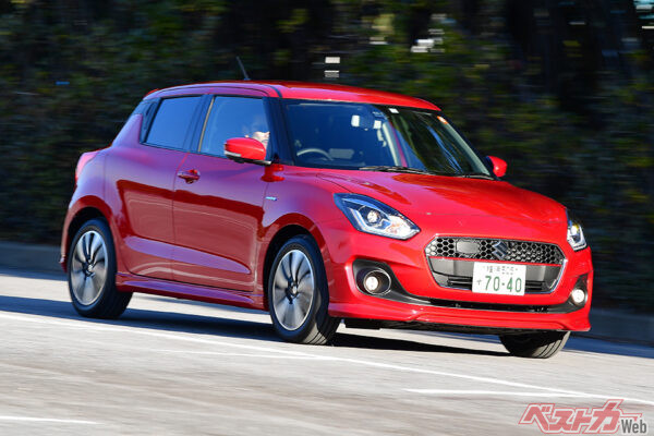 スズキ スイフトRS（3代目・2016年登場）RSグレードは1.2L直4エンジンを搭載。91ps/12.0kgmを発揮