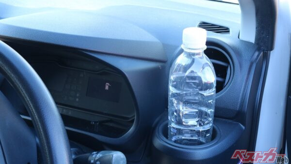 愛車を火種にしないために！　「ちょい置き」が命取り！　真夏の車内放置NGアイテム6選