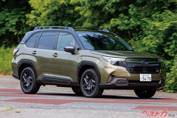 第3位のスバル フォレスター。フルモデルチェンジされ、本格的ハイブリッドを搭載するモデルを設定した