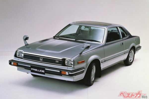 初代プレリュードXXR。1980年には電動式スモークドガラス・サンルーフが搭載された