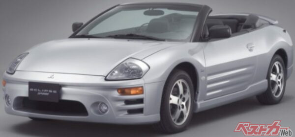 1999年にデビューした3代目エクリプス、当初からオープンモデルも用意されていた。日本には左ハンドルのオープンモデルが導入されたが、2004年から2006年のわずか2年で販売終了となった