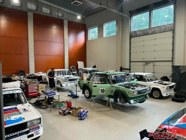 今回お手伝いした友人のファクトリー。ここからチェコめがけて自走する