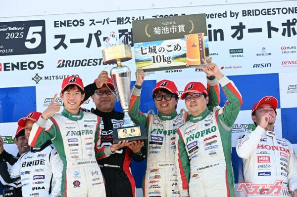 チームでつかんだ勝利! 旧型のデミオがフィットを狩るという激アツ展開