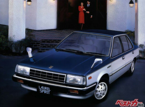 ローレルスピリット。　2トーンカラーが高級感を感じさせる