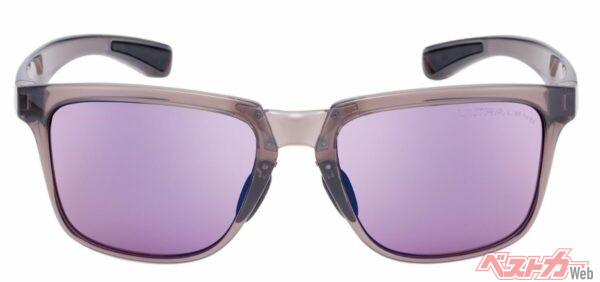 新販売ラインナップのSWANS「ドライビング・サングラス」デイリーユースモデルER-4。スクエアに近いレンズデザイン