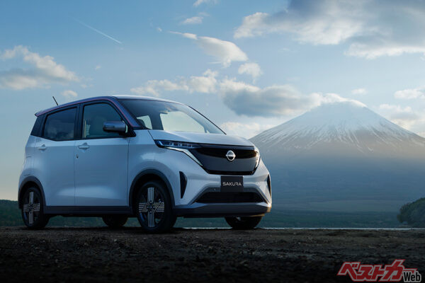 2022年登場の日産 サクラ。BEVの販売台数では3年連続トップに君臨する