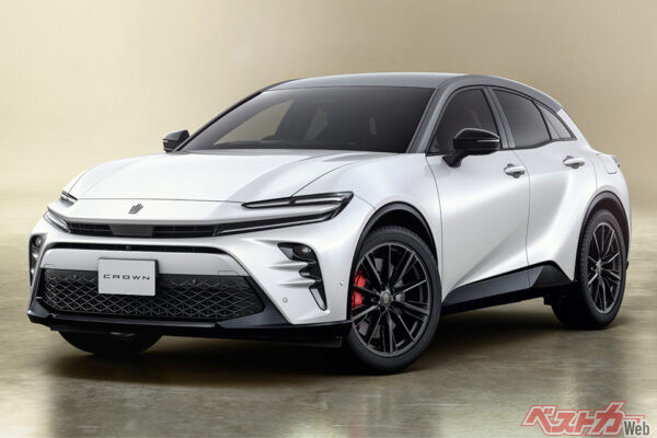 70周年記念車がクラウンスポーツにも追加