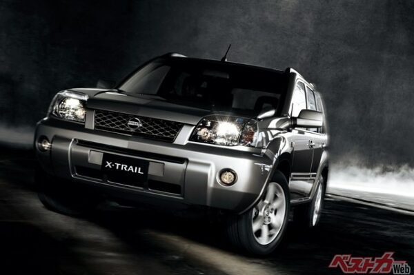 マイナーチェンジ後の初代 エクストレイル GT