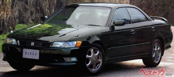 1994年に登場したマークIIのツアラーV。当時でも貴重なFRハイパワースポーツセダンであった