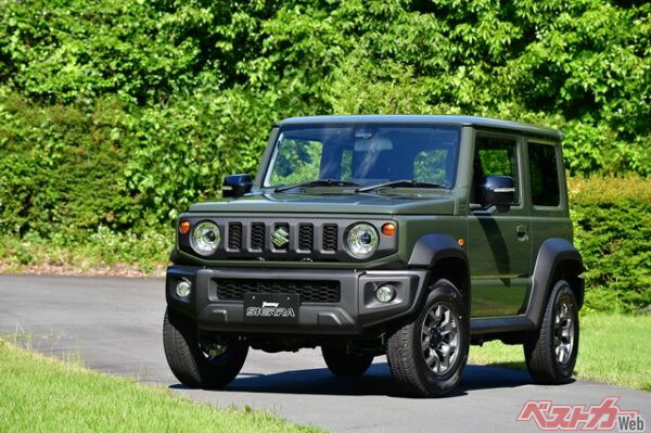 ノマド含めて大人気なジムニーは紛うことなき四角。ハスラーやホンダ N-BOXなども含め、軽自動車にはまだ四角いデザインは多い