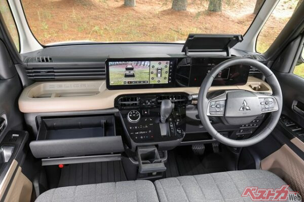 デリカミニのインパネまわり