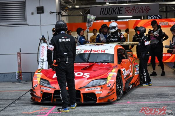 GT500は決勝2回目で14号車がトップを獲得!!