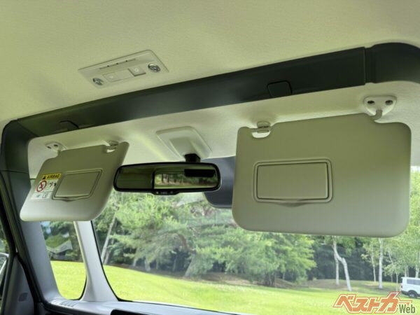 リブボーンフレームにリスペクトを込めてあえて目立つようなデザインに!!!