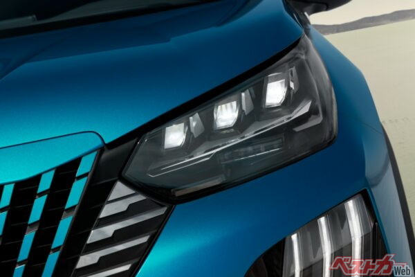 Преимущества гибридного Peugeot 2008 GT HYBRID