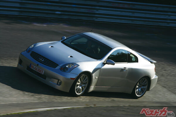 2005年にニュルで目撃したV35スカイラインクーペベースのテスト車