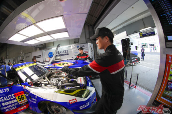 こんな緊張感のある場所で学べる意義は大きい