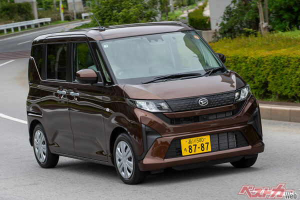 ダイハツ ムーヴ（135万8500～189万7500円）。全長3395×全幅1475×全高1655mm、658cc、直3（52ps/6.1kgm）