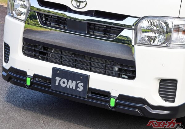 ハイエース「めちゃシブ」エアロでボディ保護!!　アンダー30万円で現場で差がつくぜ!!　トムスが手掛ける逸品がガチおすすめ