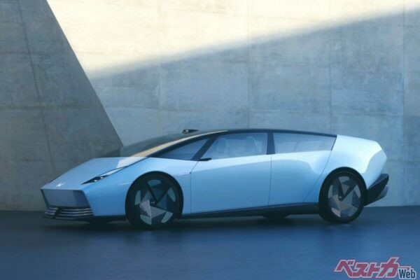 新開発のEV専用アーキテクチャーをベースに開発された「Honda 0 SALOON（サルーン） プロトタイプ」などを日本初公開。市販化が近づいているだけに、その注目度も高い