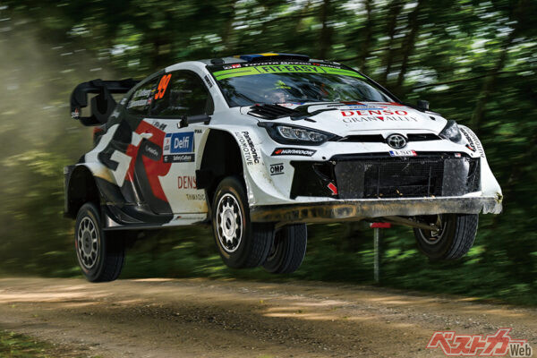 WRC第8戦、ラリー・エストニアを制したのはオリバー・ソルベルグ。父親譲りのアグレッシブな走りが最後まで途切れなかったのが勝因。トヨタのWRC100勝という記念の優勝となった