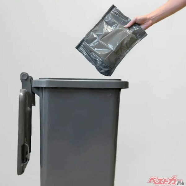 密閉処理後のパックは家庭ごみとして処分でき、手間なく清潔で簡単な廃棄が可能です。（各自治体の分別ルールに従ってください）