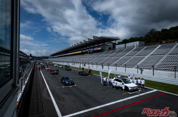 計4時間の耐久レース！