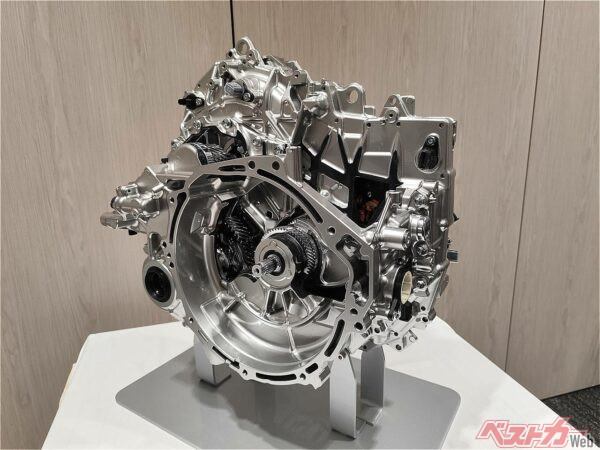 エクスフォースHEV用のシリーズ・パラレルハイブリッドユニット