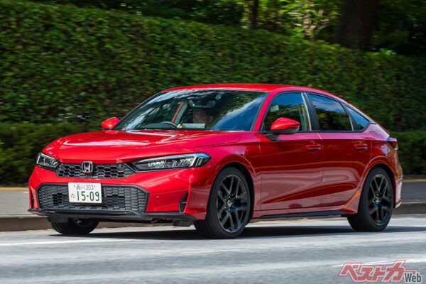 ホンダ シビック(LX・354万4200円)2021年8月登場。1.5Lターボ車はスポーティな走りが楽しめ、優れた快適性も実現