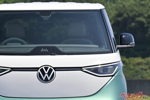 自分でできるレベルじゃないじゃん!!!　フォルクスワーゲンID. Buzzのエアコンフィルターの交換作業が修行すぎる