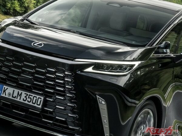 1500万円の高級ミニバン「レクサスLM」がめっちゃ売れてる!!　国産「スポーツカー」と「高級車」はどれだけ売れてるの？