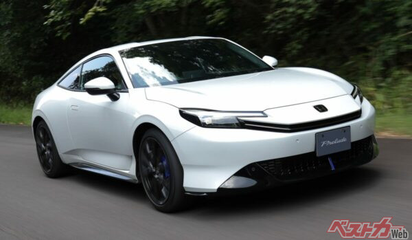 通常モデルが約617万円、オンライン限定モデルが約648万円