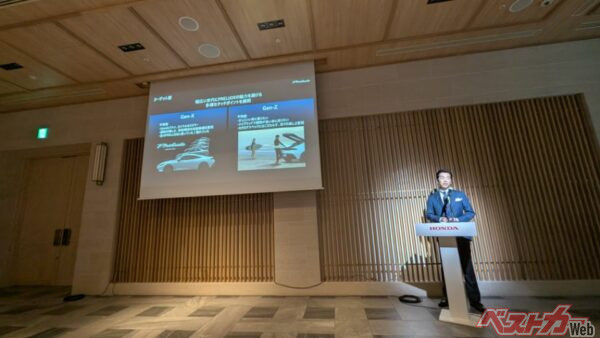 会見は、井上勝史取締役執行専務、川坂英生日本統括部統括部長、山上智行開発責任者が登壇。プレリュードの狙いと特徴がプレス向けに説明された。写真は川坂統括部長