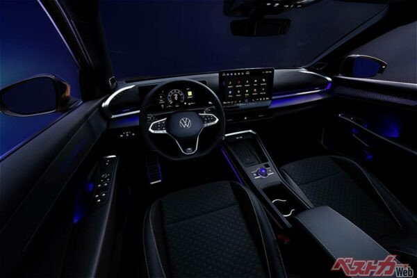 アンビエントライトもマシマシ。シフトダイヤルはそれ自体が発光する