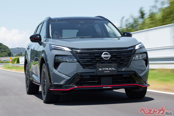 もともと国産最強クラスのトルクを備えているエクストレイルのリアモーターだが、その立ち上がりがさらに鋭くなった印象を受けた