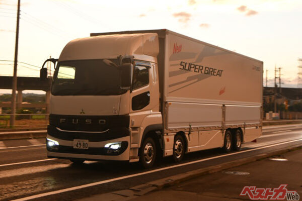 軽油引取税の除外で国内貨物輸送量の約90％を占めるトラック輸送が恩恵を受けられないのは本末転倒