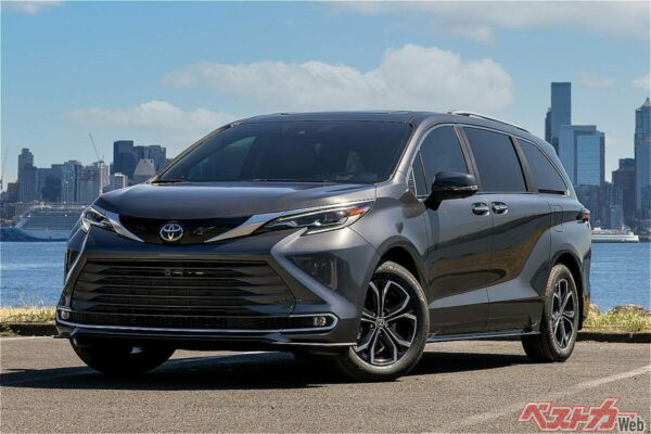 トヨタ シエナ。ミニバンの故郷で鍛えられた味わいがアメリカン