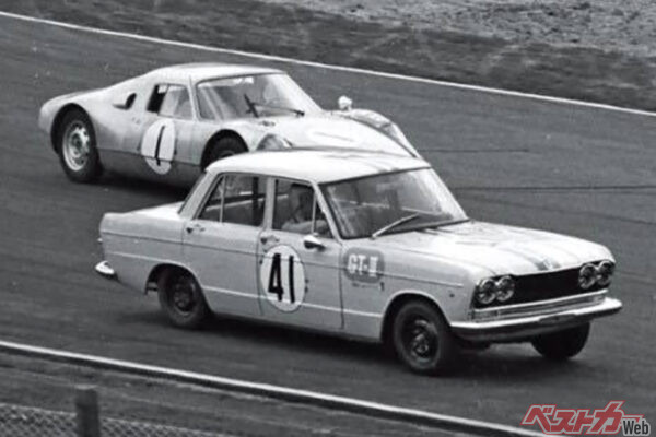 1964年の第2回日本グランプリでスカイラインがポルシェを抜き、日本の高性能車の歴史が始まった