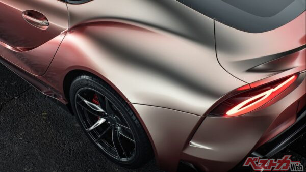 カラーは全26色。フリップやグロスといった難しさのある塗装もすんなり実現