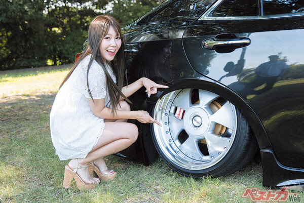 クルマは足元からキメたいですね！