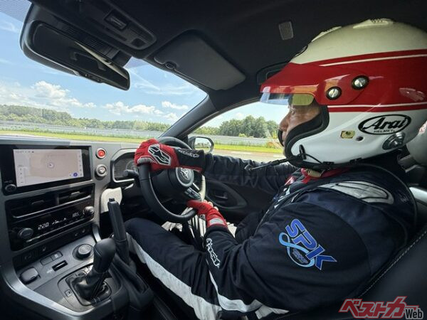 24式からラインナップされたDATはサーキットも楽しめる