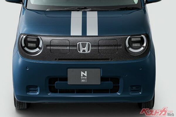 基本的にシルバーやグレーでまとめてくるのがプレミアムスタイル