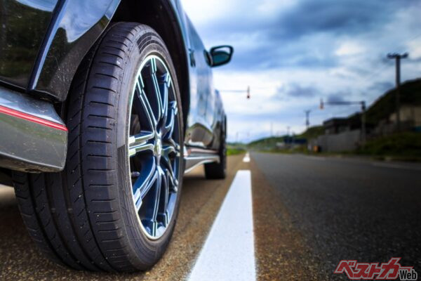 トラブる前に要チェック!!　バッテリー寿命が半分になる要注意の温度域って？　夏の猛暑で痛めつけられたクルマのケアを！