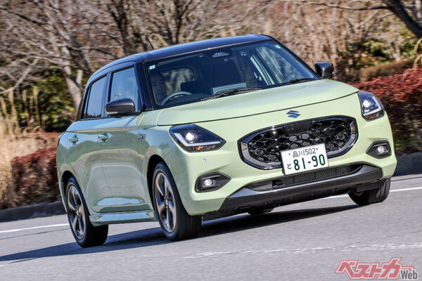 スズキ スイフト（172万7000～233万2000円）全長3860×全幅1695×全高1500mm、1.2L、直3（82ps/11.1kgm）＋M（3.1ps）