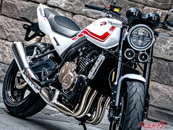 【緊急入電】 ええっ？！ 新型CB400SFがまさかのポロリ？ いいえ私はゴヒャクです！